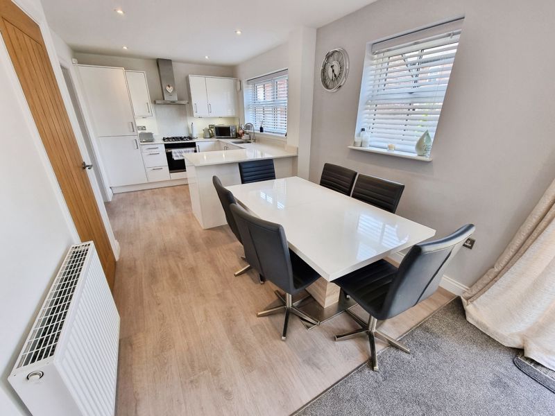 Property photo 2 of 16 Photo 10