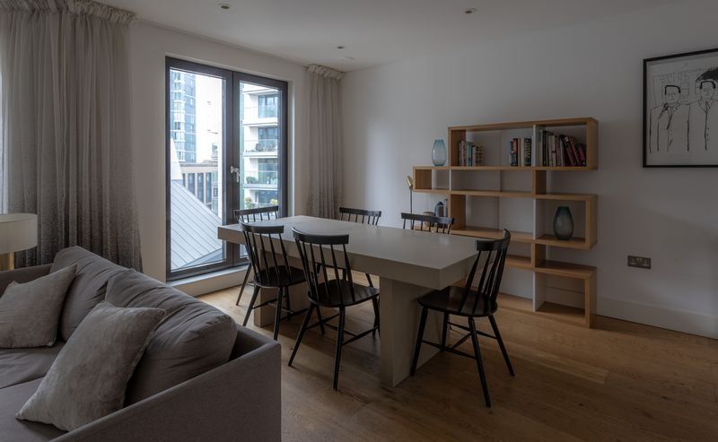 Property photo 3 of 10 Living