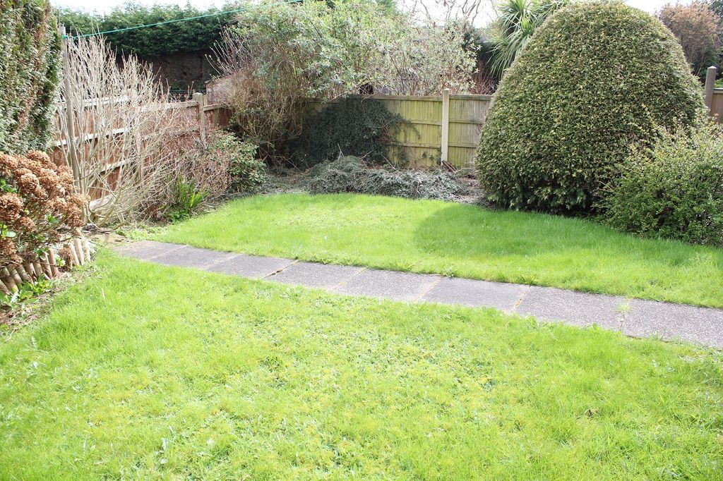 Property photo 2 of 8 Outside Picture 2