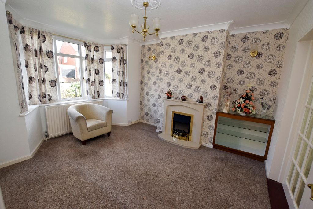 Property photo 2 of 13