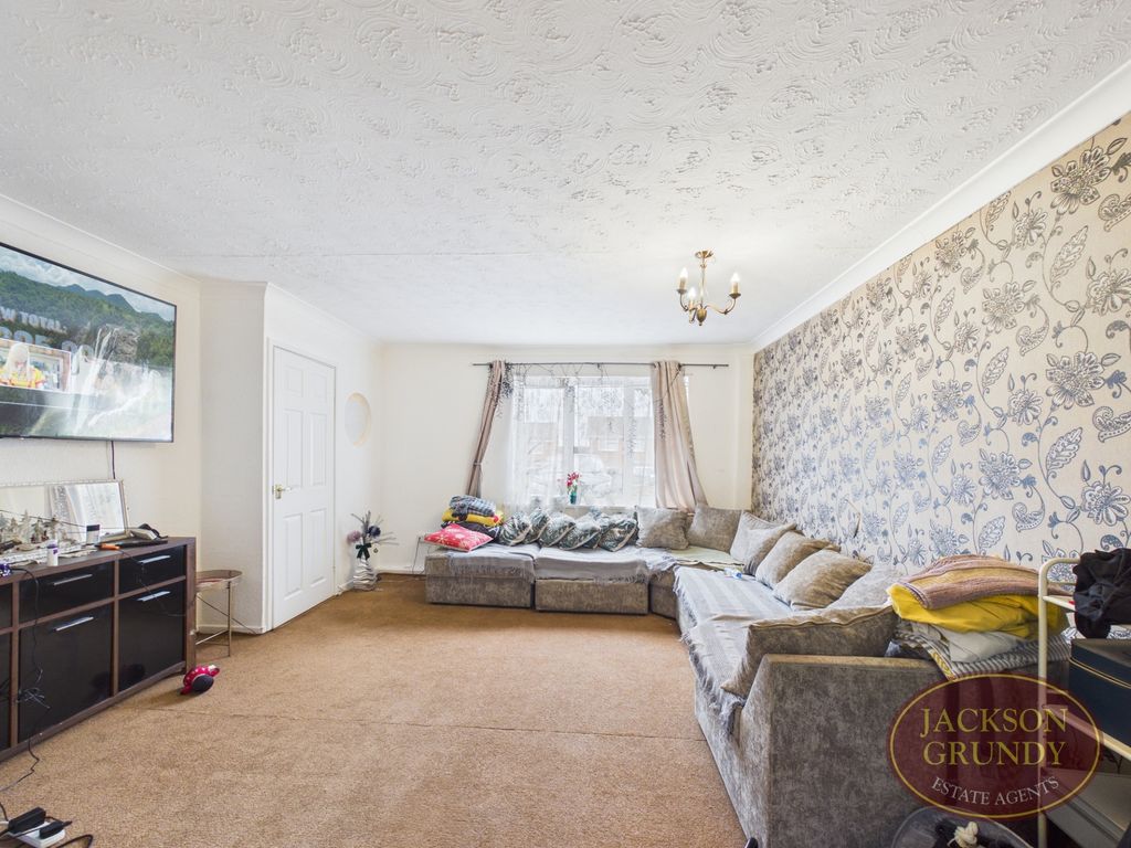 Property photo 3 of 18 Mapperley Drive