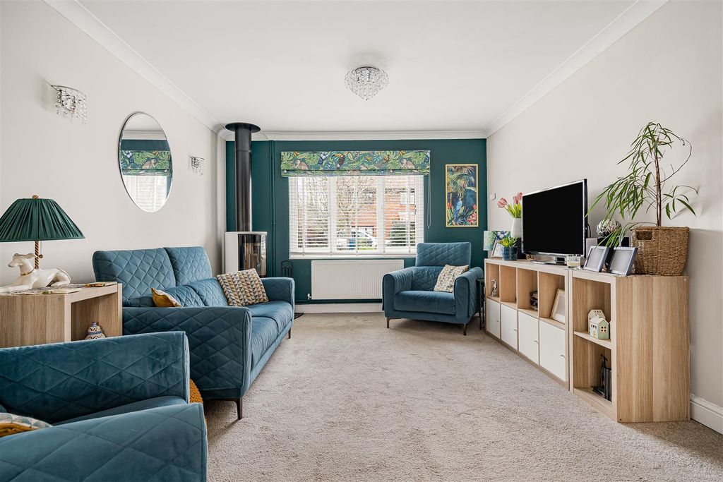 Property photo 3 of 28 28_70259.Jpg