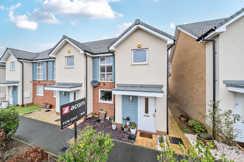 Property photo 1 of 20 1406488-21-698087...