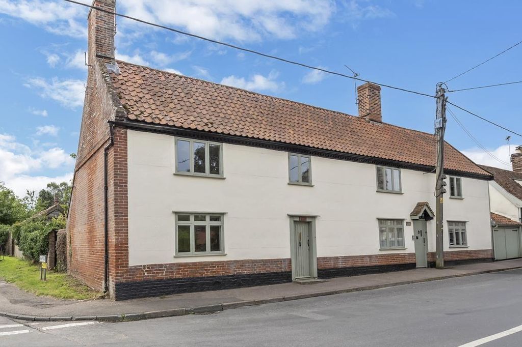 Property photo 1 of 15 Corner Cottage Badwell Ash.Jpg