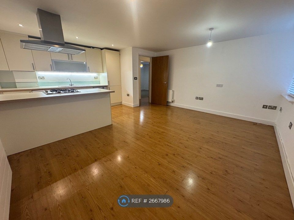 Property photo 2 of 24