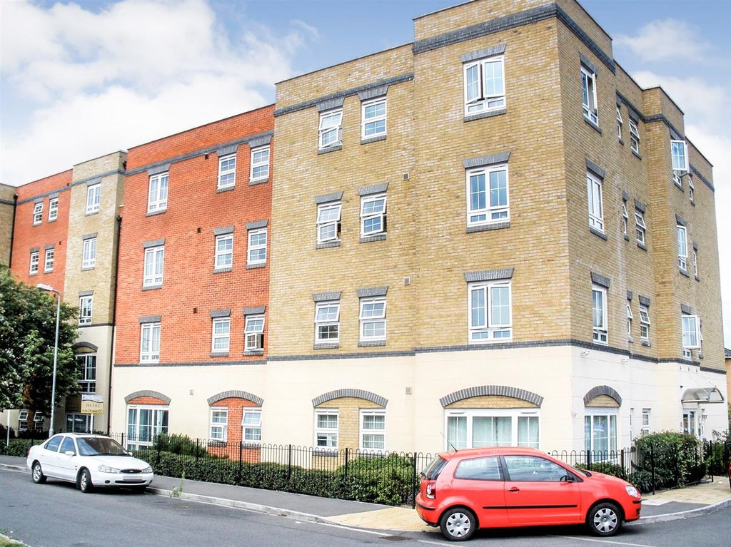 Property photo 1 of 7 14 Holyhead Mews (2)_1.Jpg