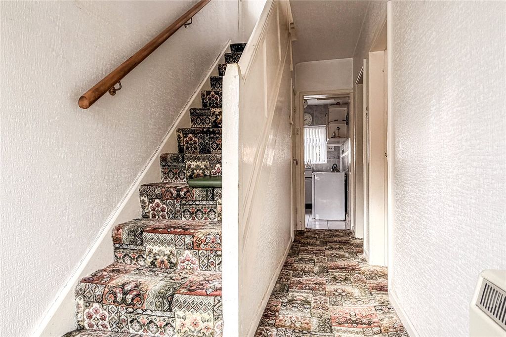 Property photo 2 of 15 Hall