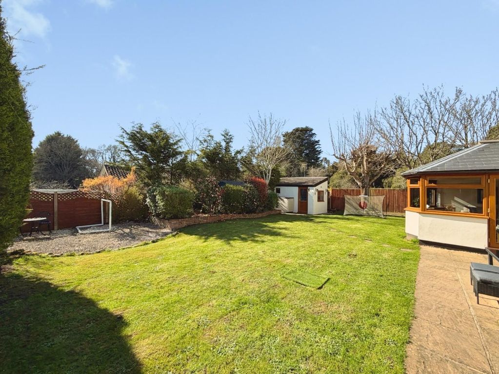 Property photo 2 of 28