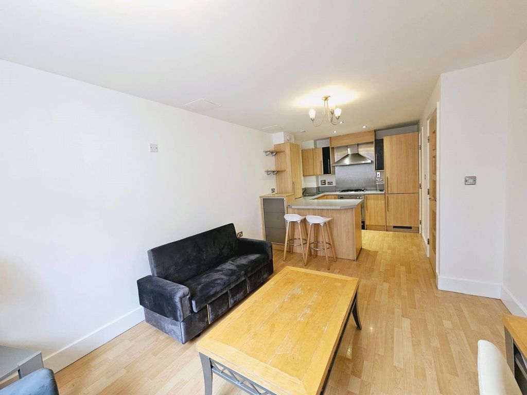 Property photo 2 of 6