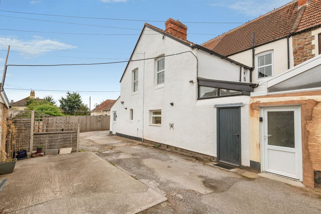 Property photo 2 of 19