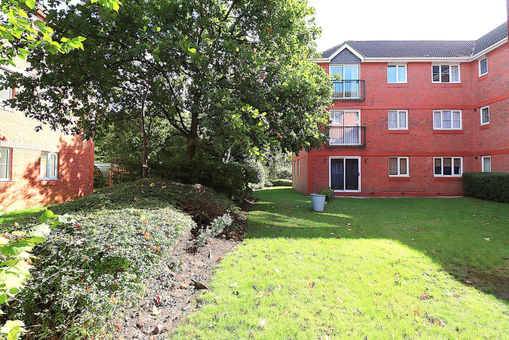 Property photo 2 of 14