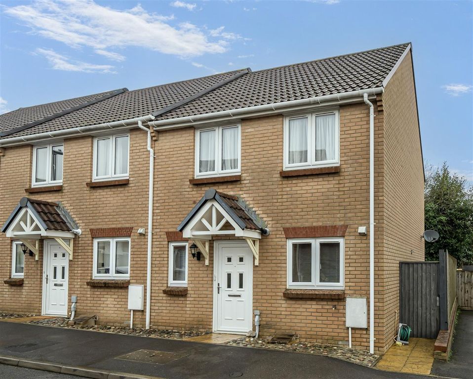 Property photo 1 of 12 Front Aspect