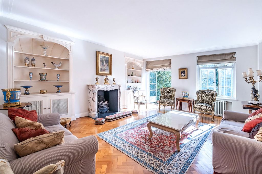 Property photo 3 of 18 Shrewsbury House