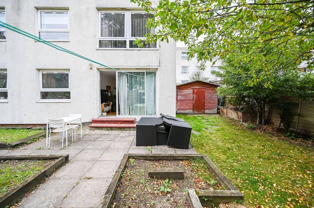 Property photo 3 of 22