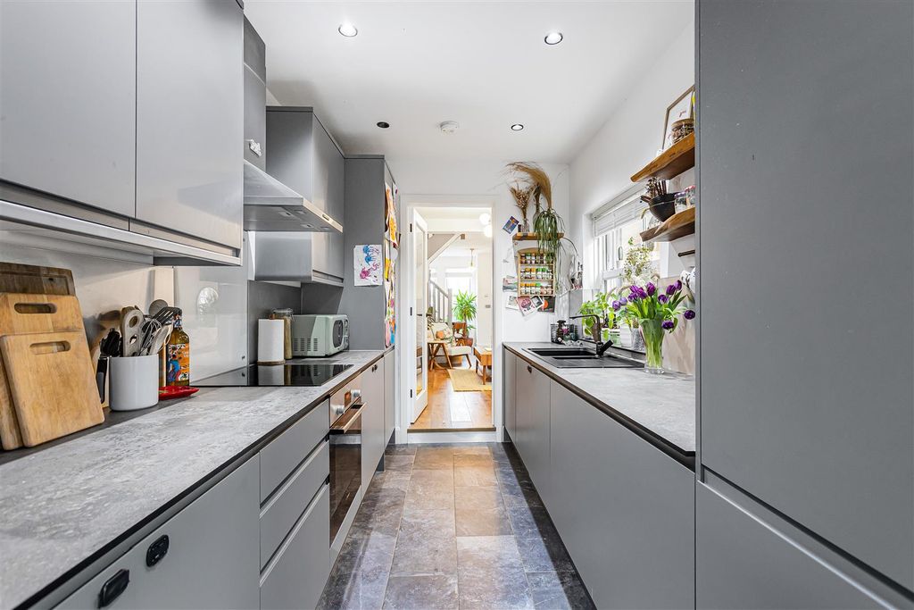 Property photo 2 of 27 3_70742.Jpg