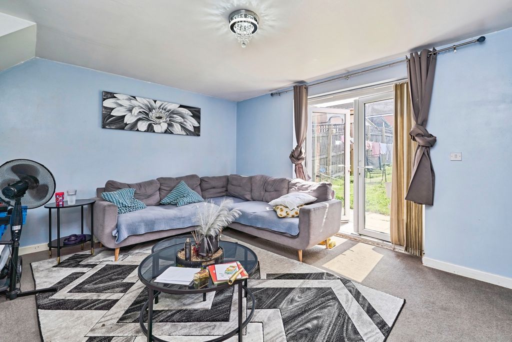 Property photo 2 of 20 Pbox-Img.Jpg