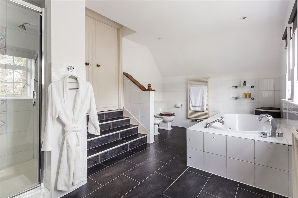 Additional image 15 of 5 bed detached house for saleAndwell Lane, Andwell, Hook, Hampshire RG27