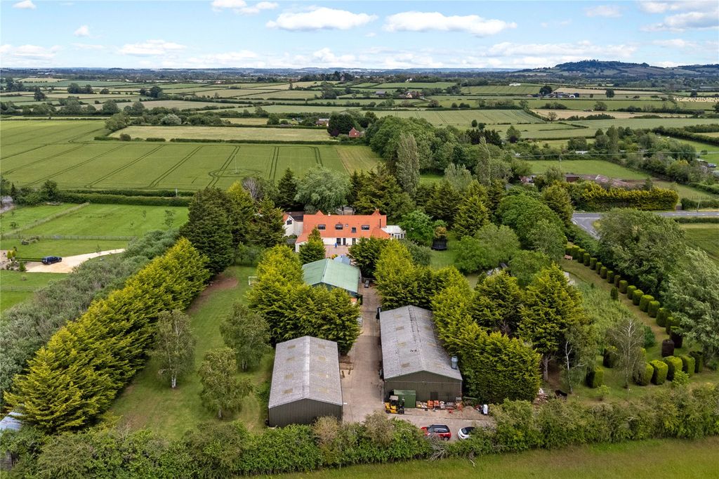 Additional image 28 of 6 bed detached house for saleUllington, Evesham, Worcestershire WR11