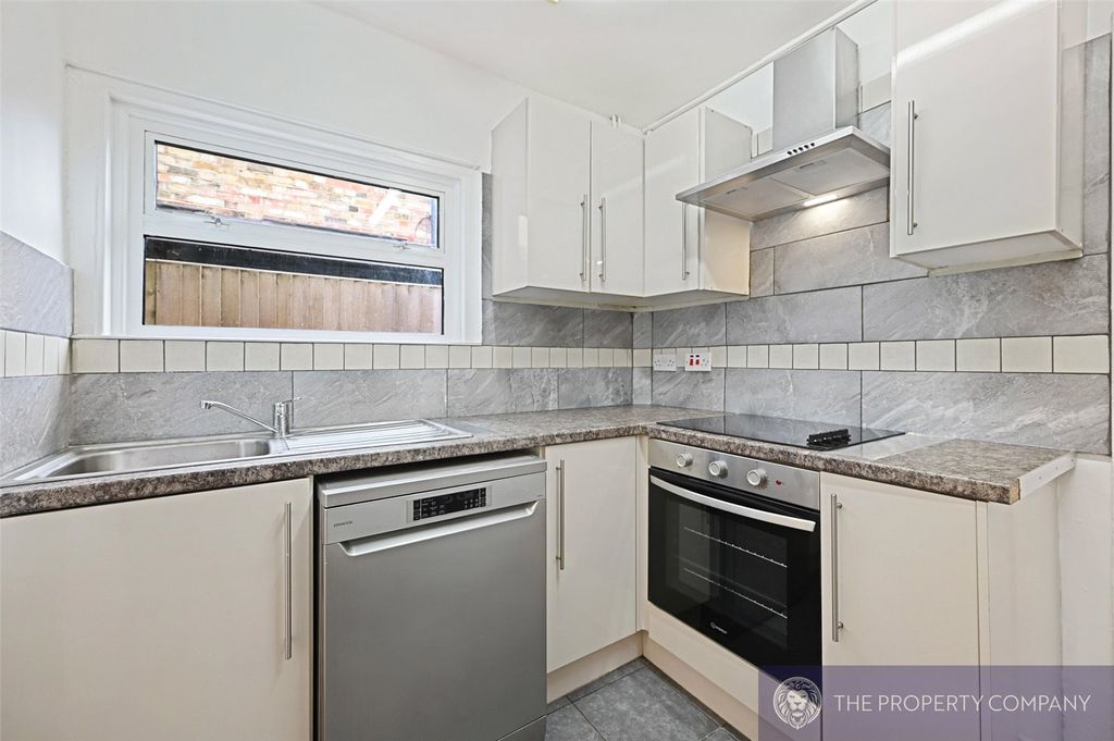 Property photo 3 of 12 Picture No. 31