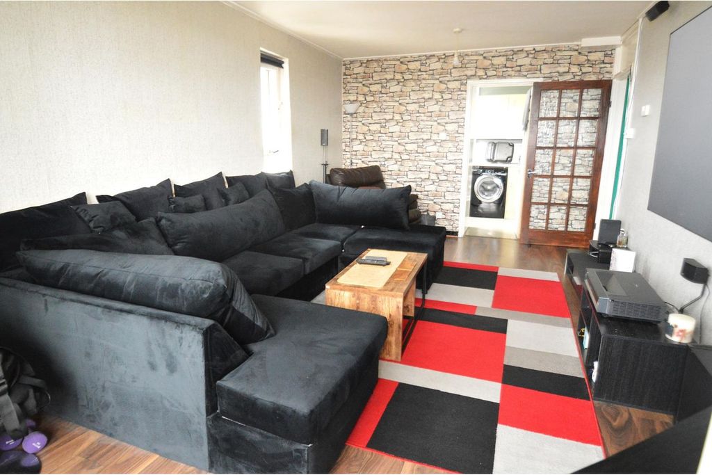 Property photo 3 of 10 Living Room