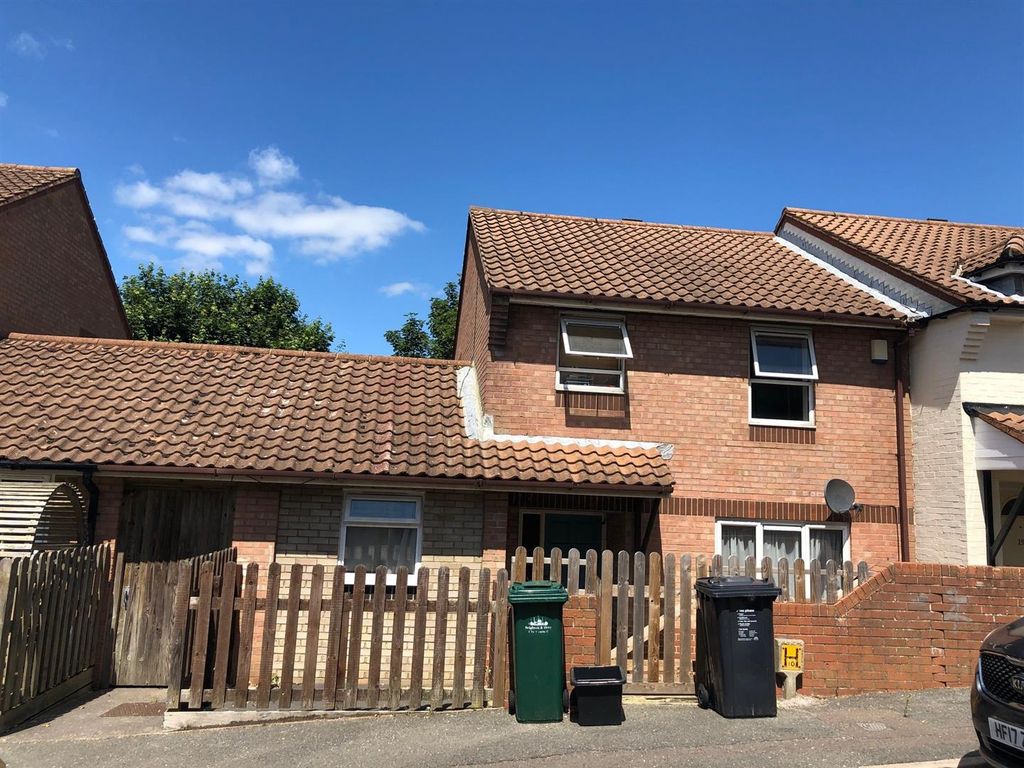 Property photo 1 of 6