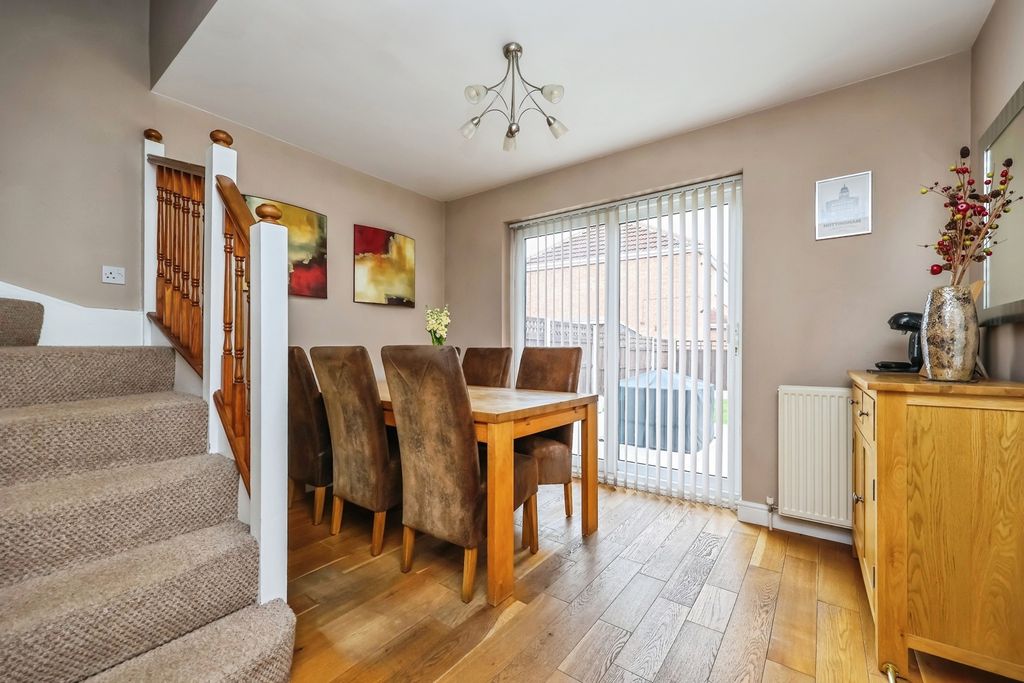 Property photo 3 of 20 Pbox-Img.Jpg