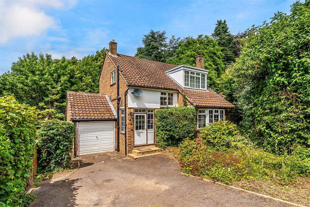 Property photo 1 of 23 4-Woodland-Rise-27.Jpg
