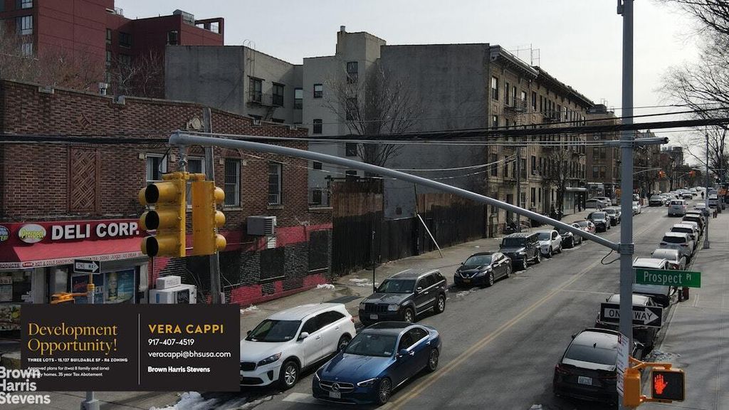 Property photo 3 of 6 <Alttext/>