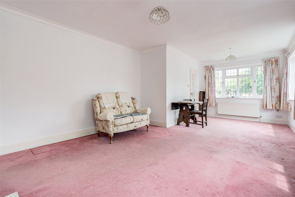 Property photo 2 of 18 Picture No. 30