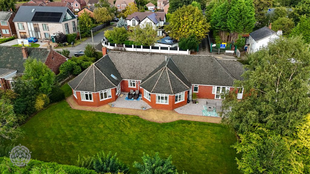 Property photo 1 of 65 Picture No. 06