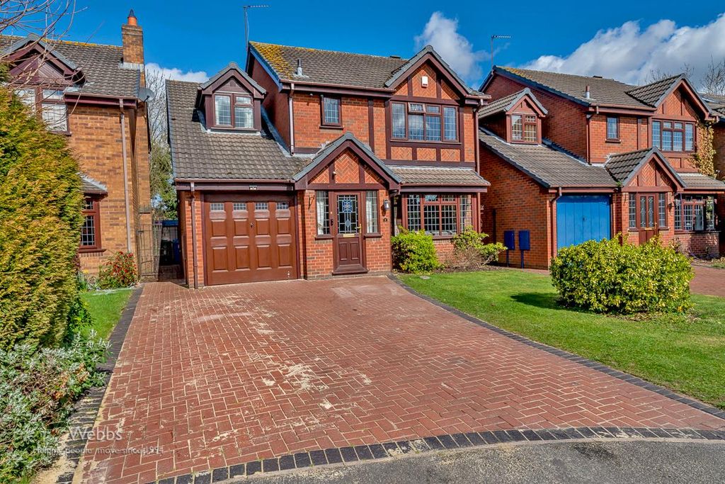 Property photo 1 of 28 Â© Webbs Estate Agents Â© (73 Of 98).Jpg