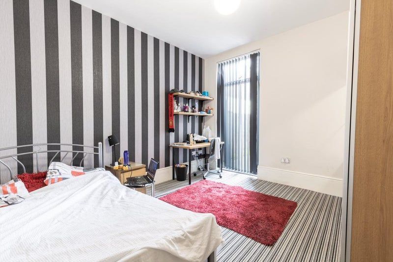 Property photo 1 of 3