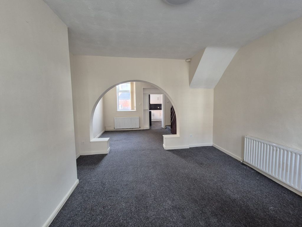 Property photo 3 of 3