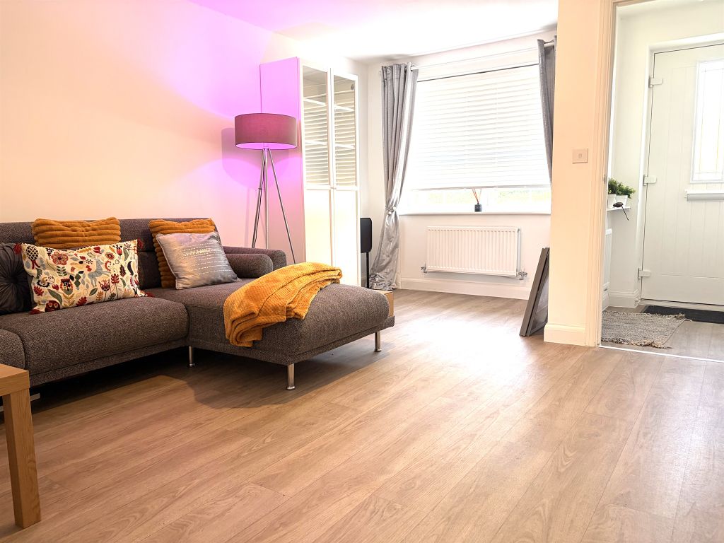 Property photo 2 of 11