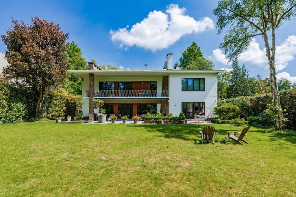 Property photo 1 of 19