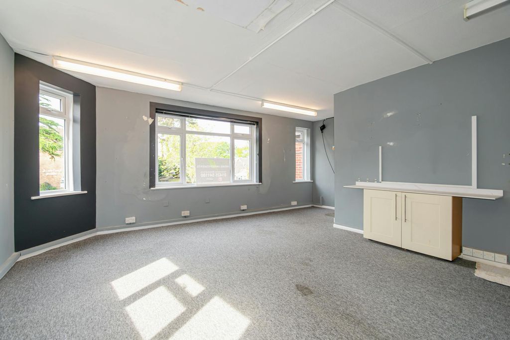 Property photo 2 of 6 5.Jpg