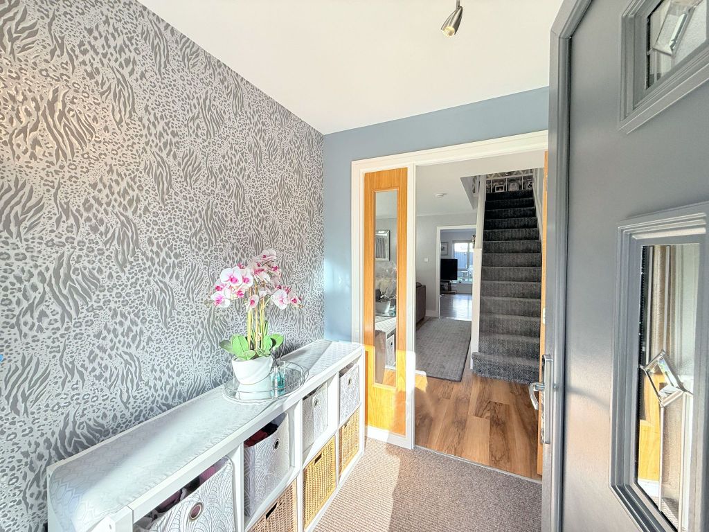 Property photo 2 of 42