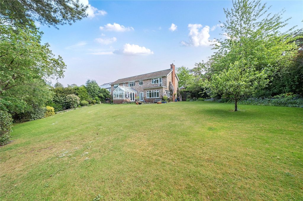Property photo 2 of 28 Picture No. 31