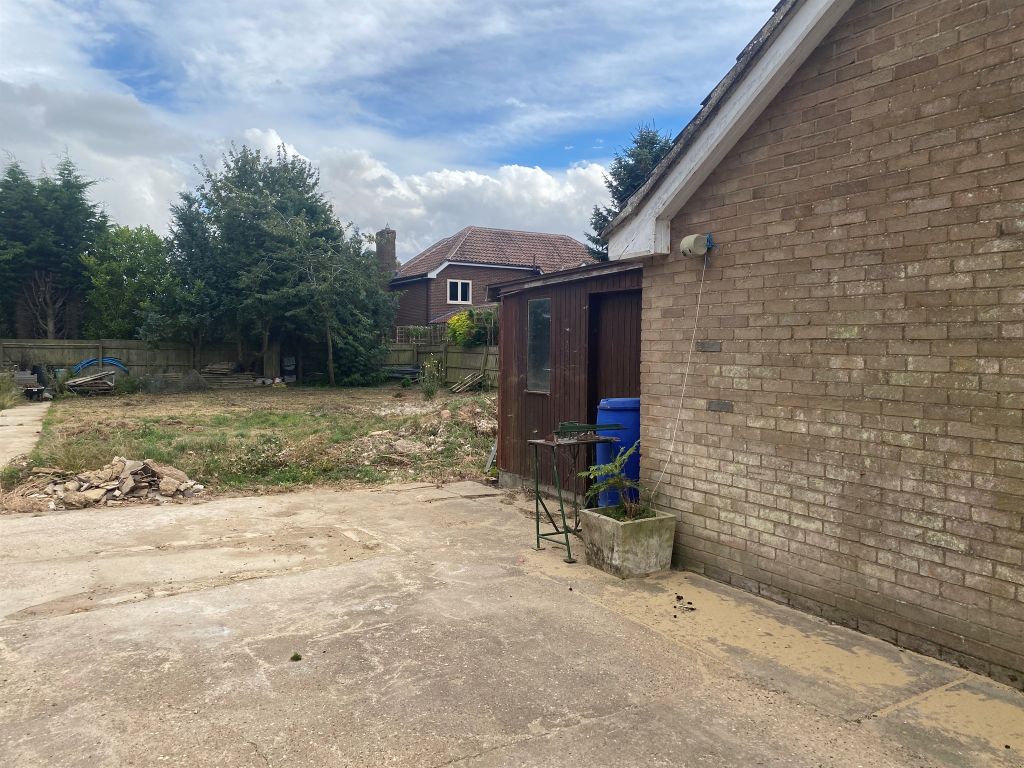 Property photo 2 of 3
