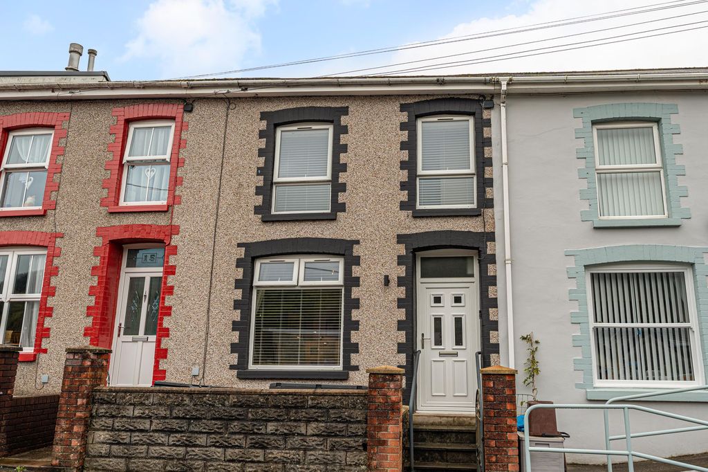 Property photo 1 of 38