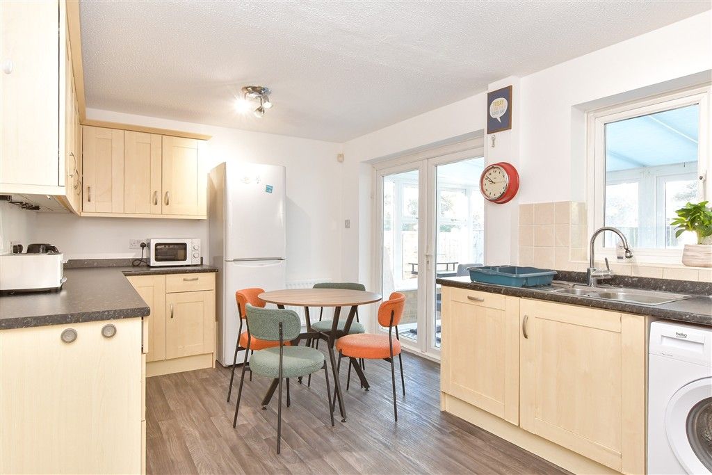 Property photo 3 of 9 Kitchen/Diner