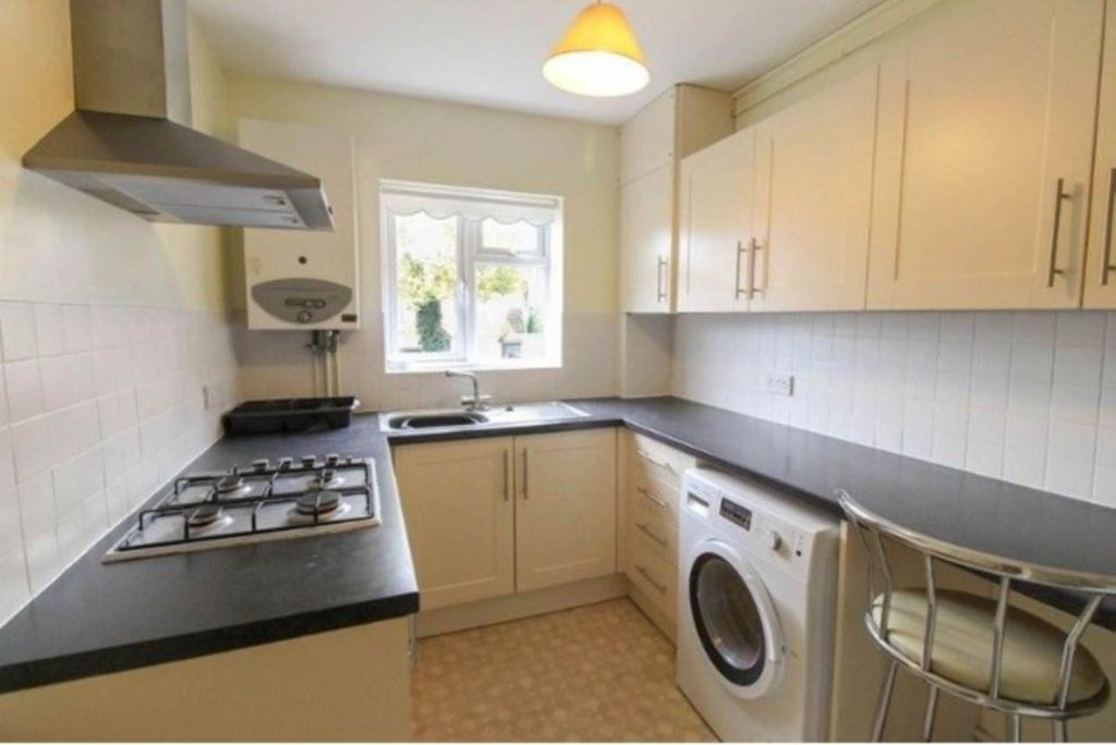 Property photo 2 of 5