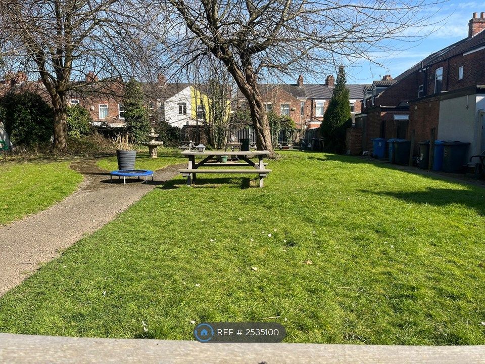 Property photo 3 of 12 Rosebery Community Gardens