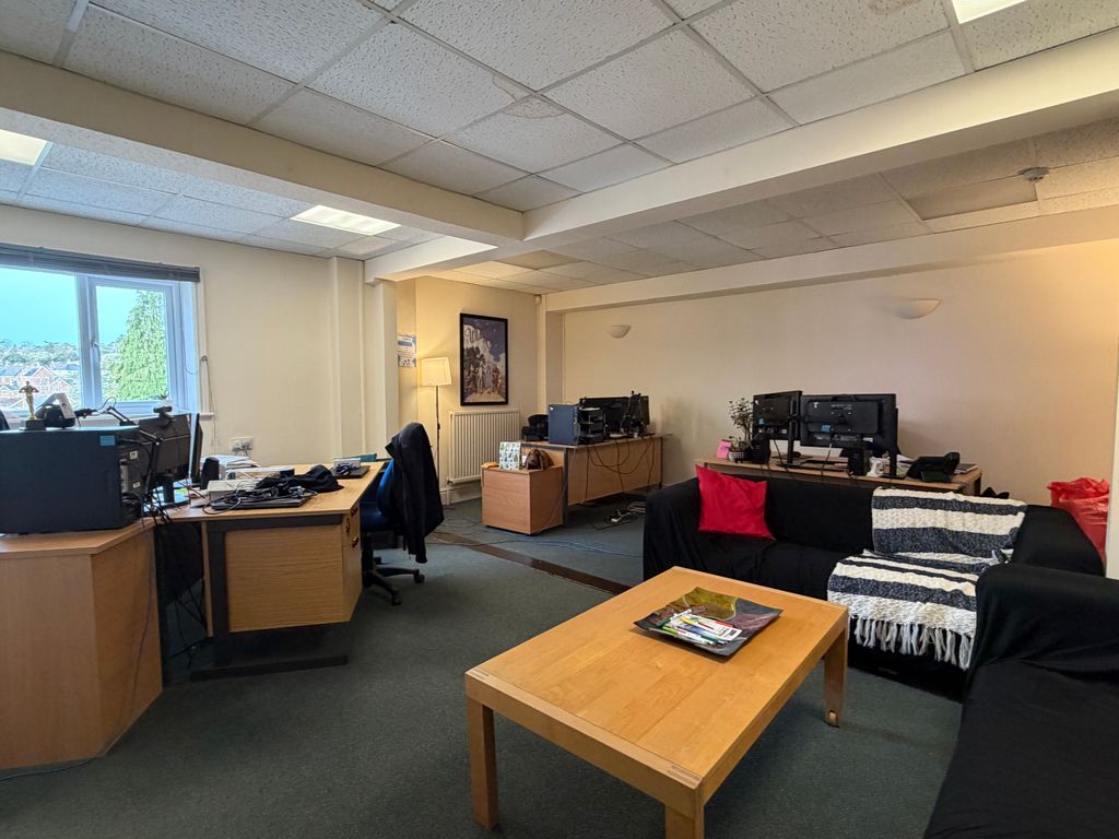 Property photo 3 of 3