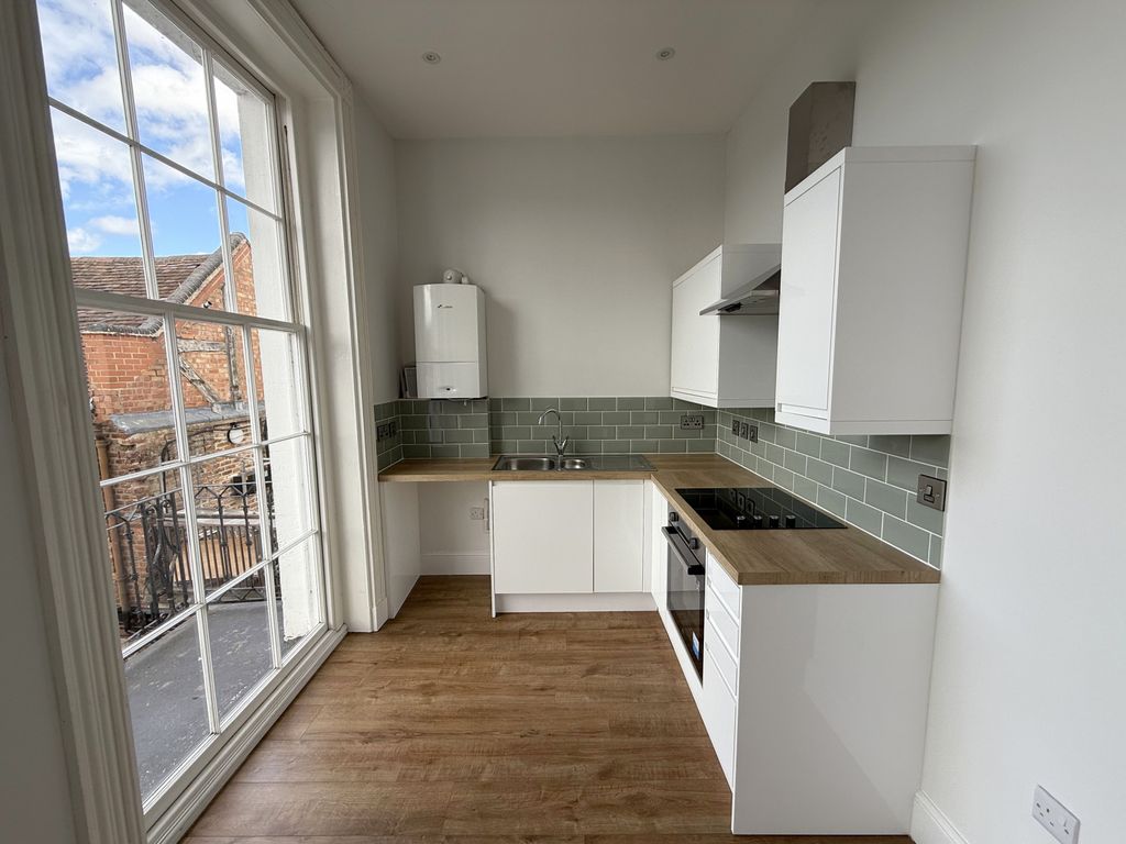 Property photo 3 of 10 Gallery