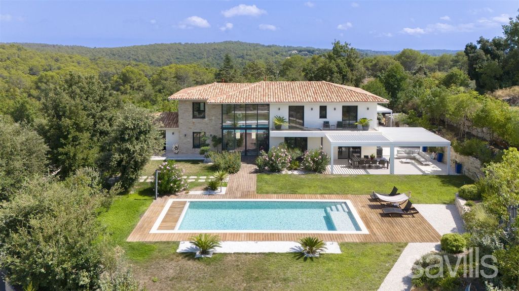 Property photo 1 of 10 A Distinctive Architectural Signature In A Privilèged Setting