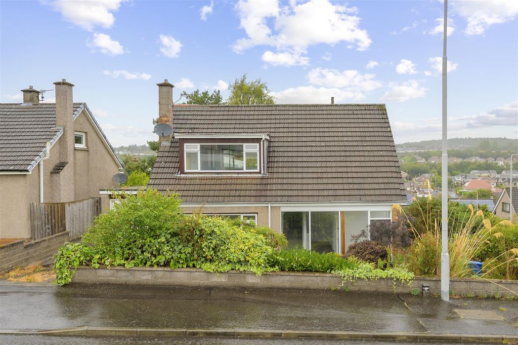 Property photo 1 of 34 101Garvockhill002.Jpg