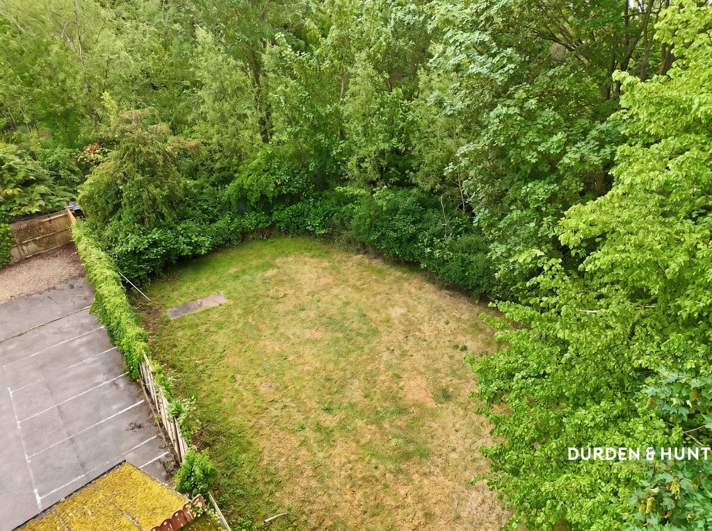 Additional image 16 of 2 bed flat for saleHigh Street, Ongar CM5