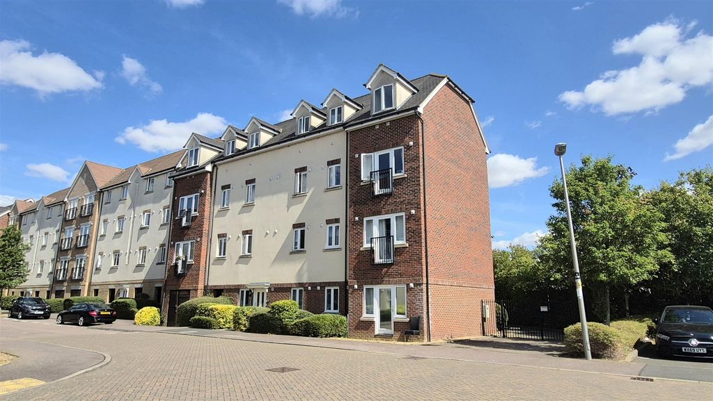 Property photo 2 of 17