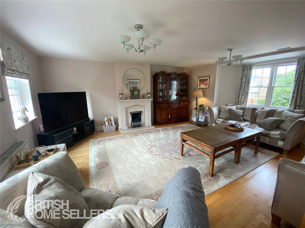 Property photo 3 of 26 Picture No. 04